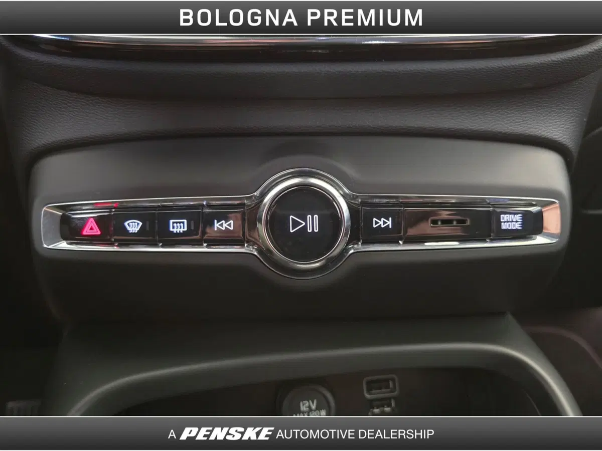 Volvo XC40 usata a Bologna (18)
