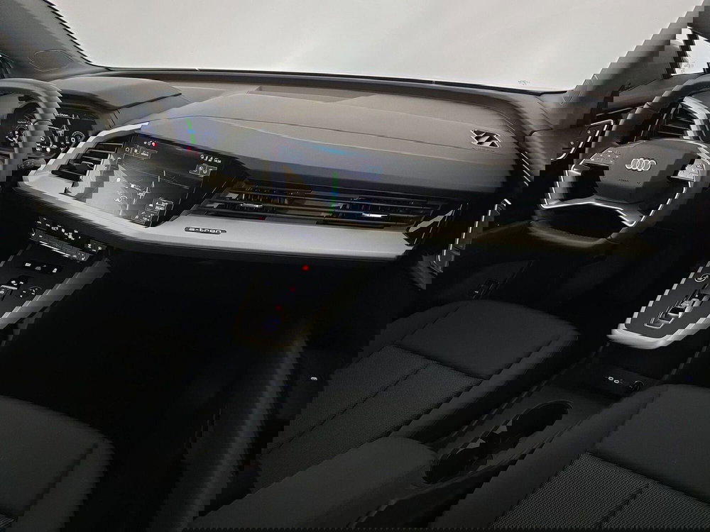 Audi Q4 Sportback usata a Alessandria (12)