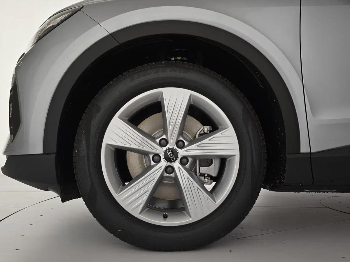 Audi Q4 Sportback usata a Alessandria (7)