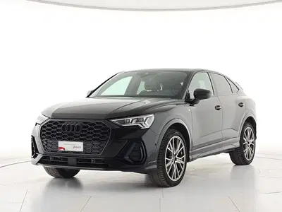 Audi Q3 Sportback 35 2.0 tdi S line edition s-tronic del 2024 usata a Alessandria