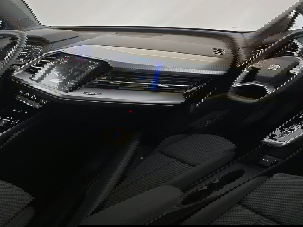 Audi Q4 Sportback usata a Alessandria (12)