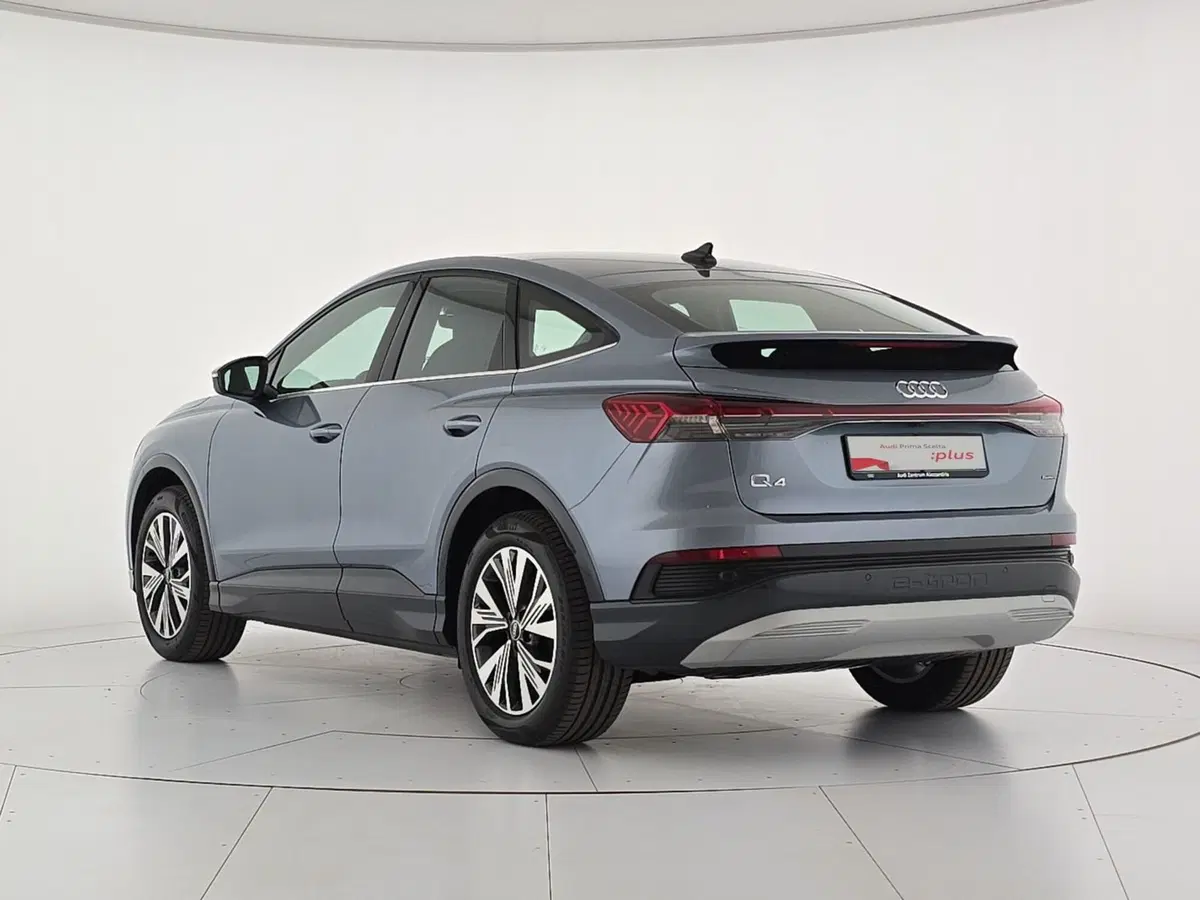 Audi Q4 Sportback usata a Alessandria (4)