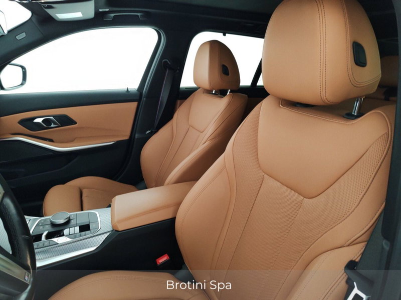 BMW Serie 3 Touring usata a Massa-Carrara (9)