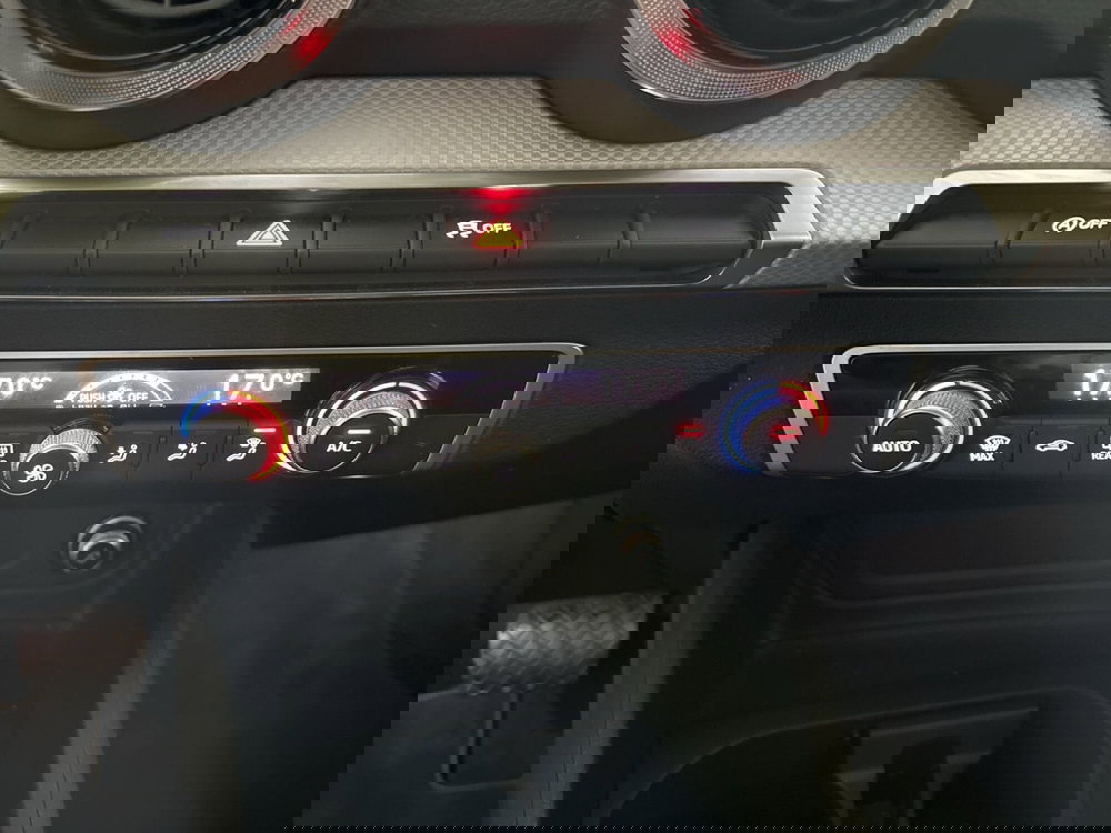 Audi Q2 usata a Napoli (17)