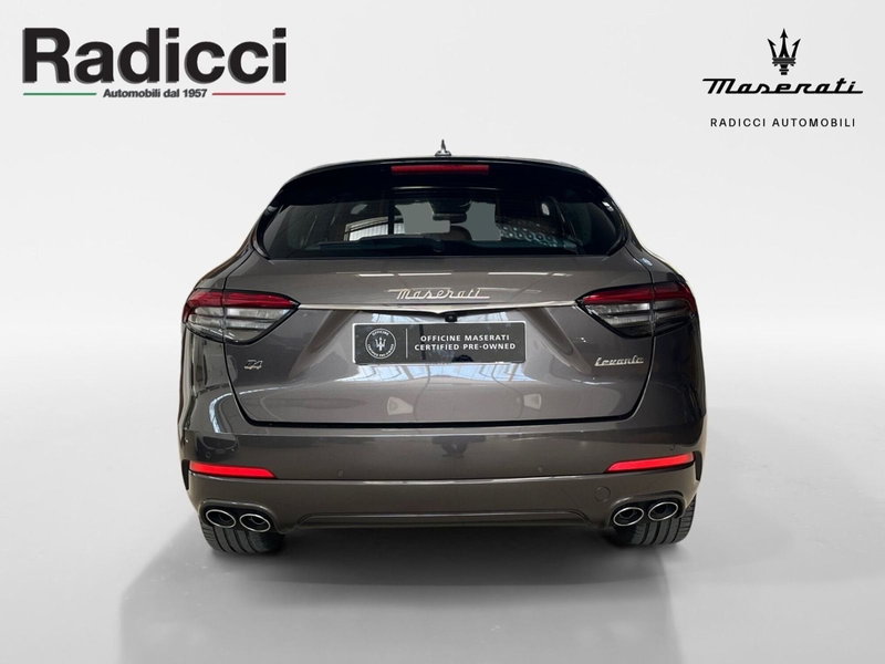 Maserati Levante usata a Bari (11)
