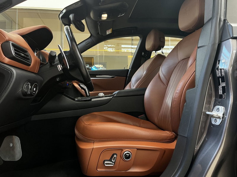 Maserati Levante usata a Bari (16)