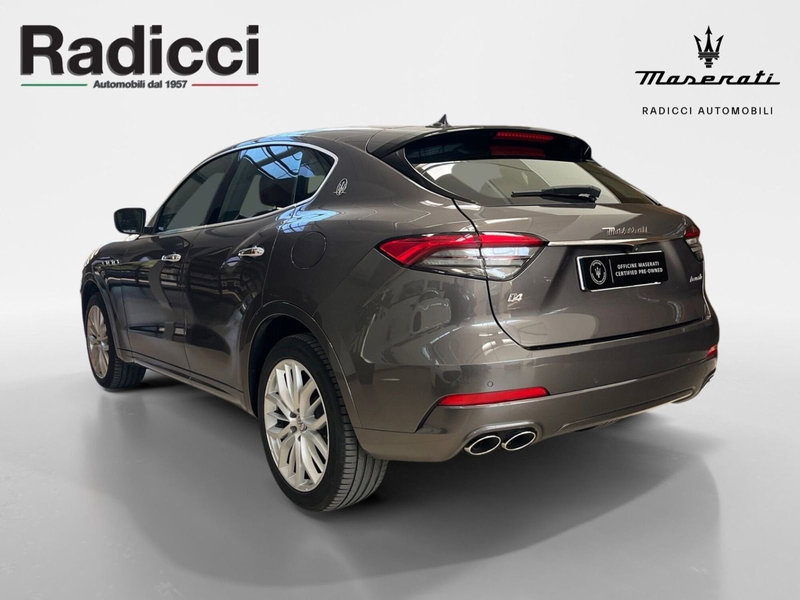 Maserati Levante usata a Bari (2)