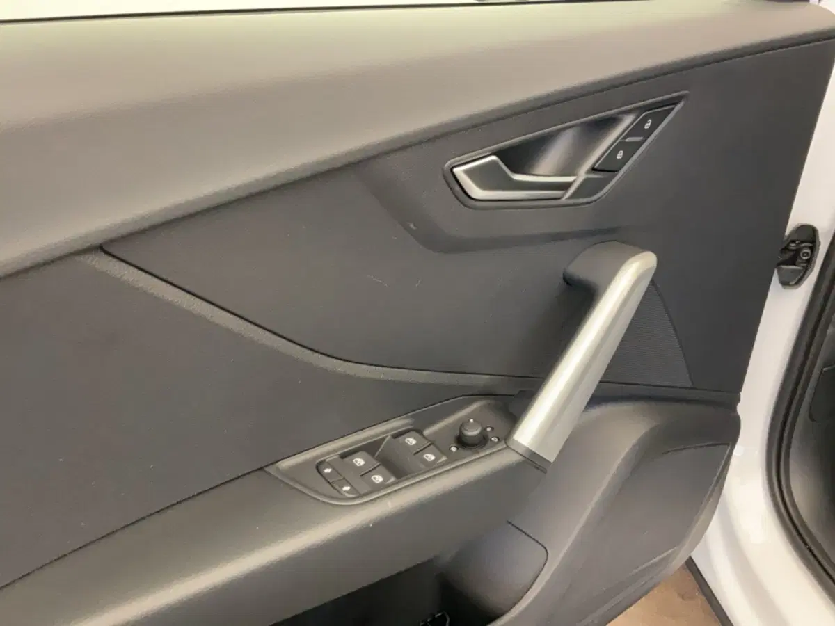 Audi Q2 usata a Caserta (18)