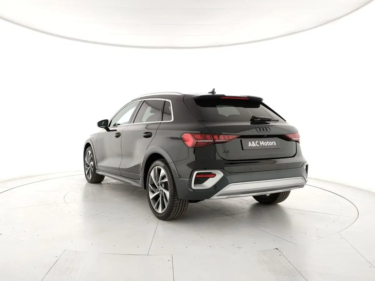 Audi A3 allstreet usata a Napoli (3)