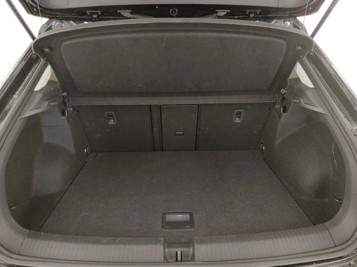 Volkswagen T-Roc usata a Napoli (11)