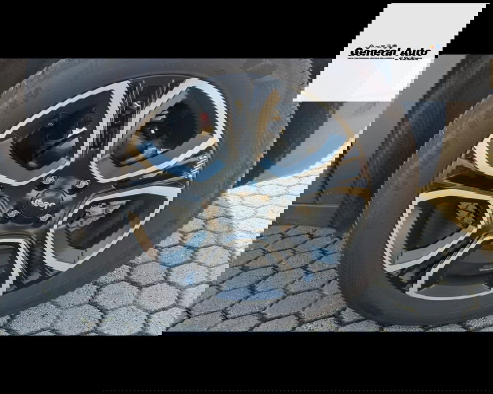 Jeep Avenger usata a Lucca (20)