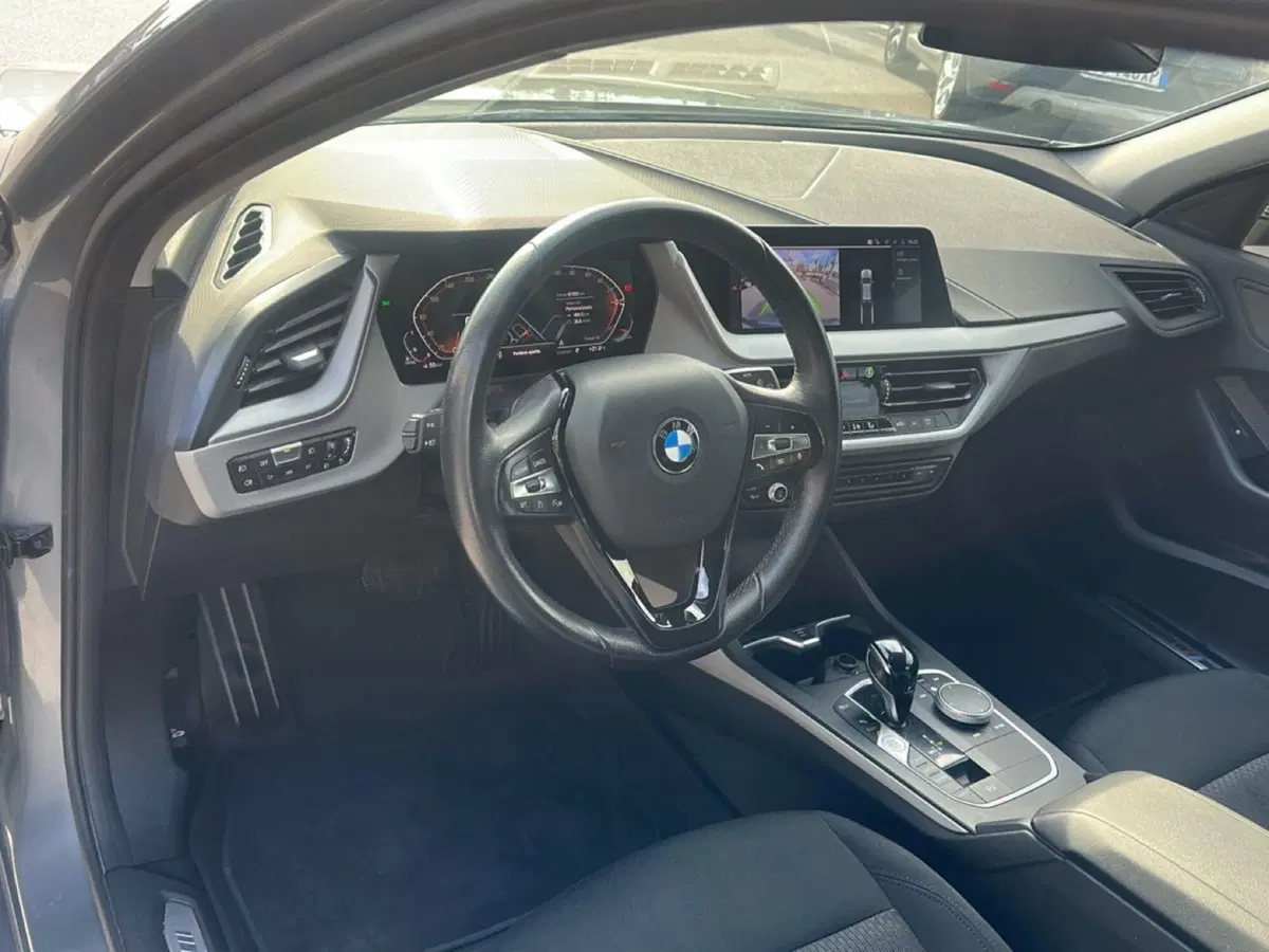 BMW Serie 1 usata a Caserta (10)