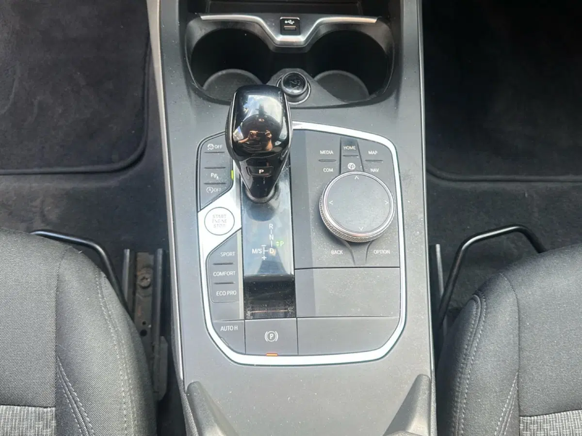 BMW Serie 1 usata a Caserta (12)