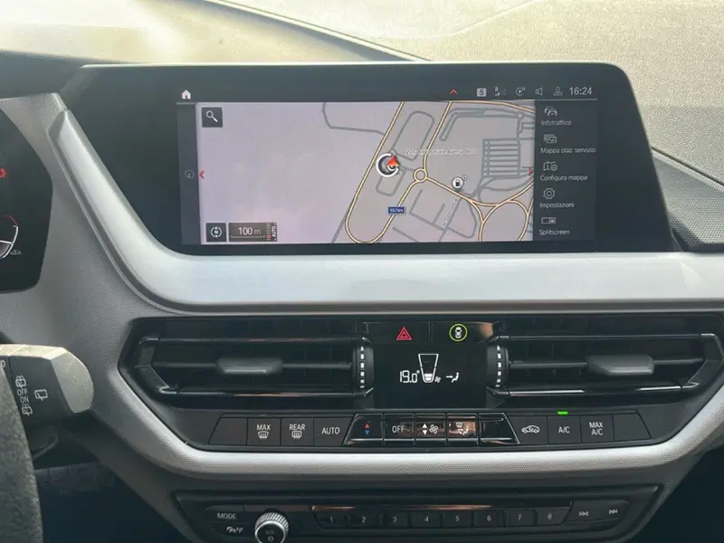 BMW Serie 1 usata a Caserta (17)