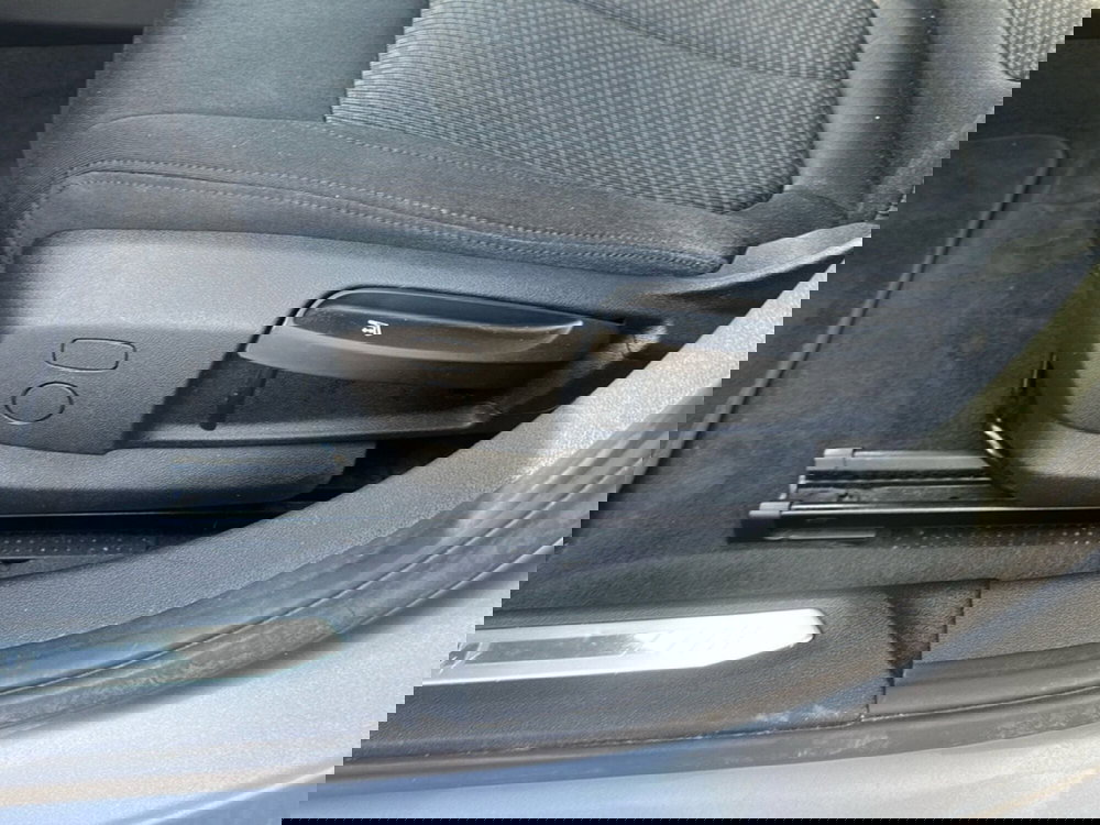 BMW Serie 1 usata a Caserta (8)