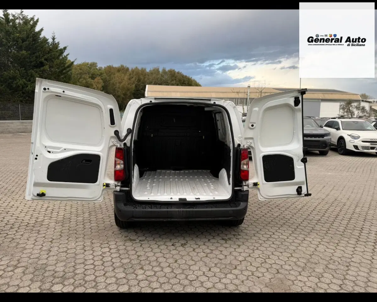 Peugeot Partner Furgone usata a Lucca (8)