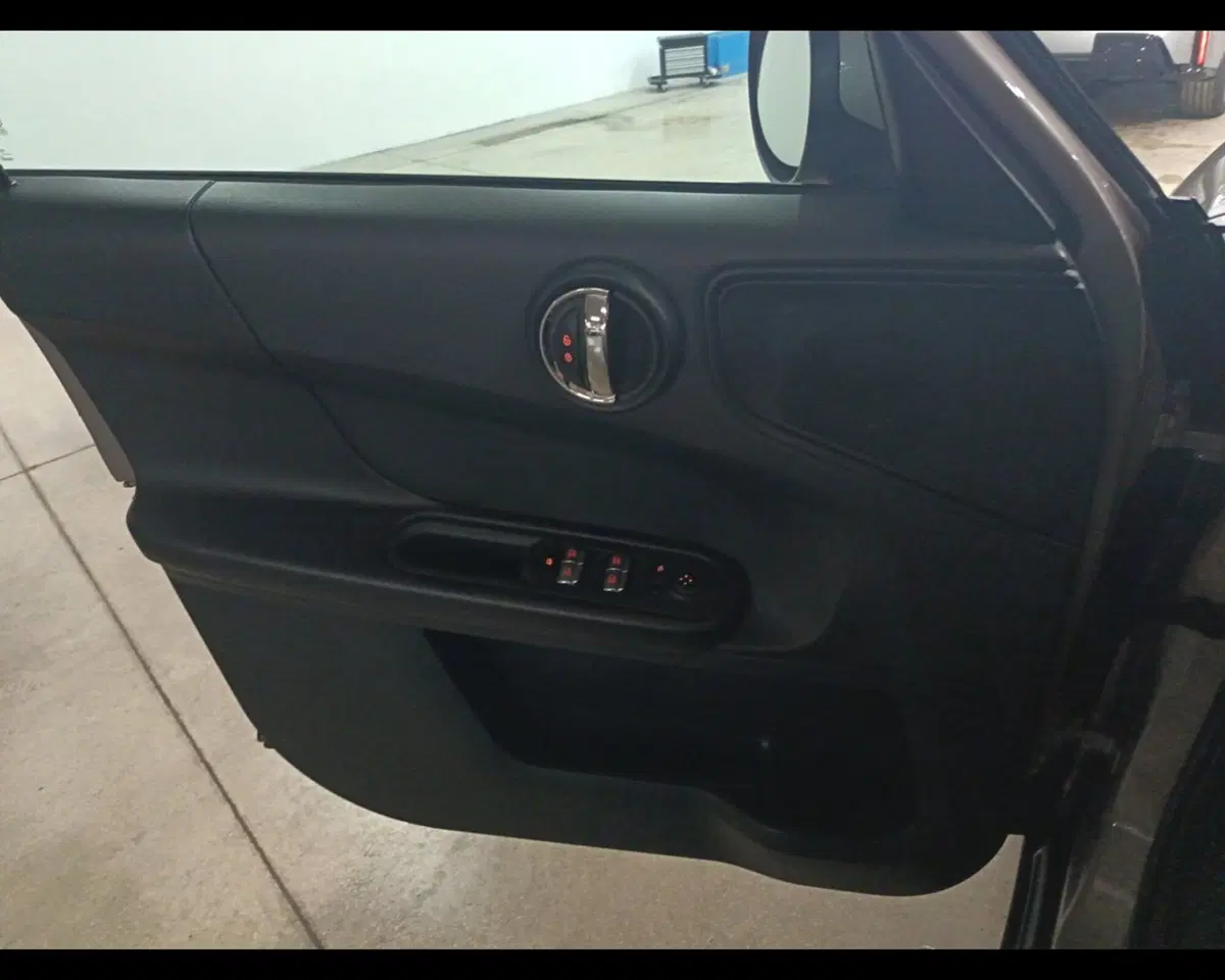 MINI Mini Countryman usata a Caserta (13)