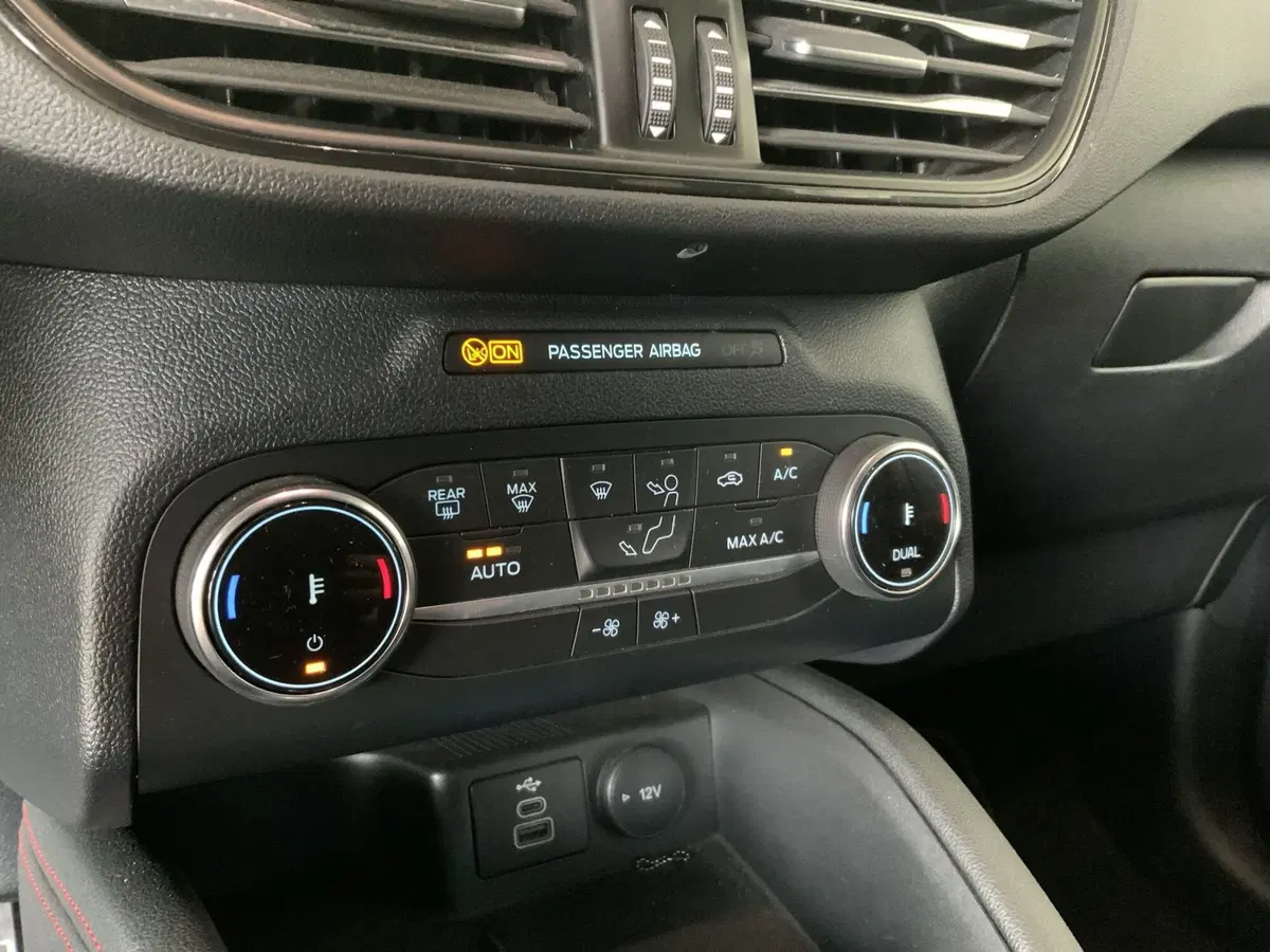Ford Kuga usata a Vercelli (13)