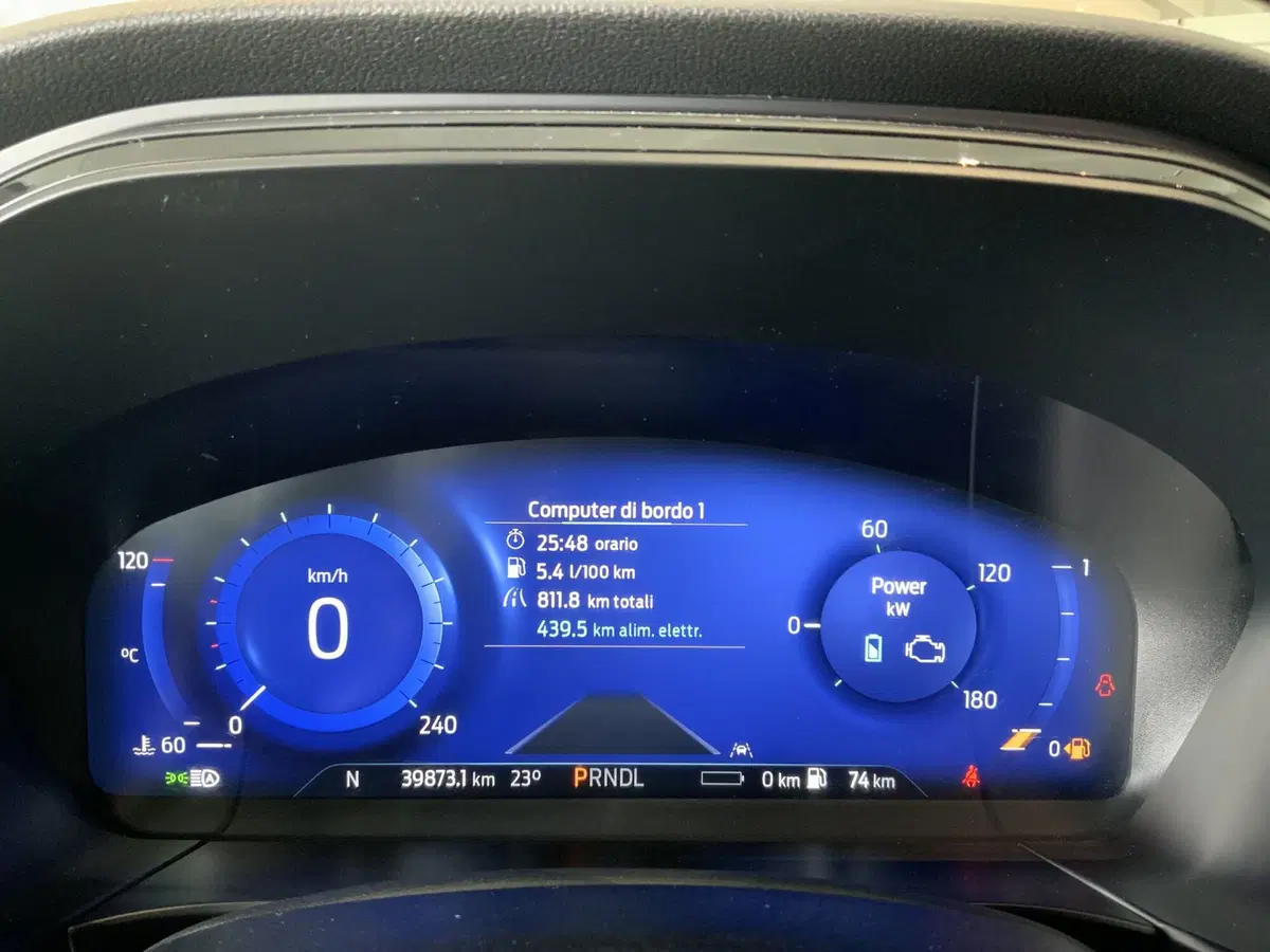 Ford Kuga usata a Vercelli (16)