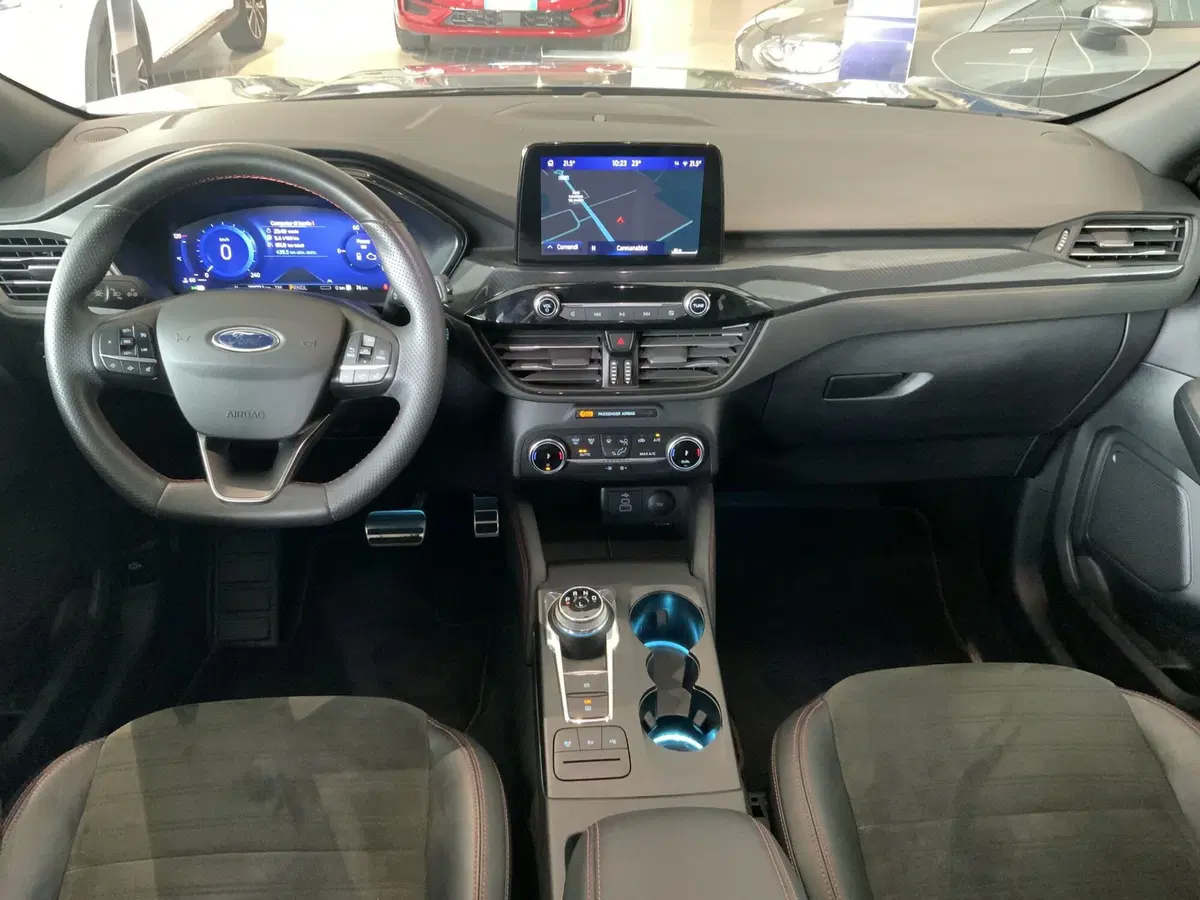 Ford Kuga usata a Vercelli (17)