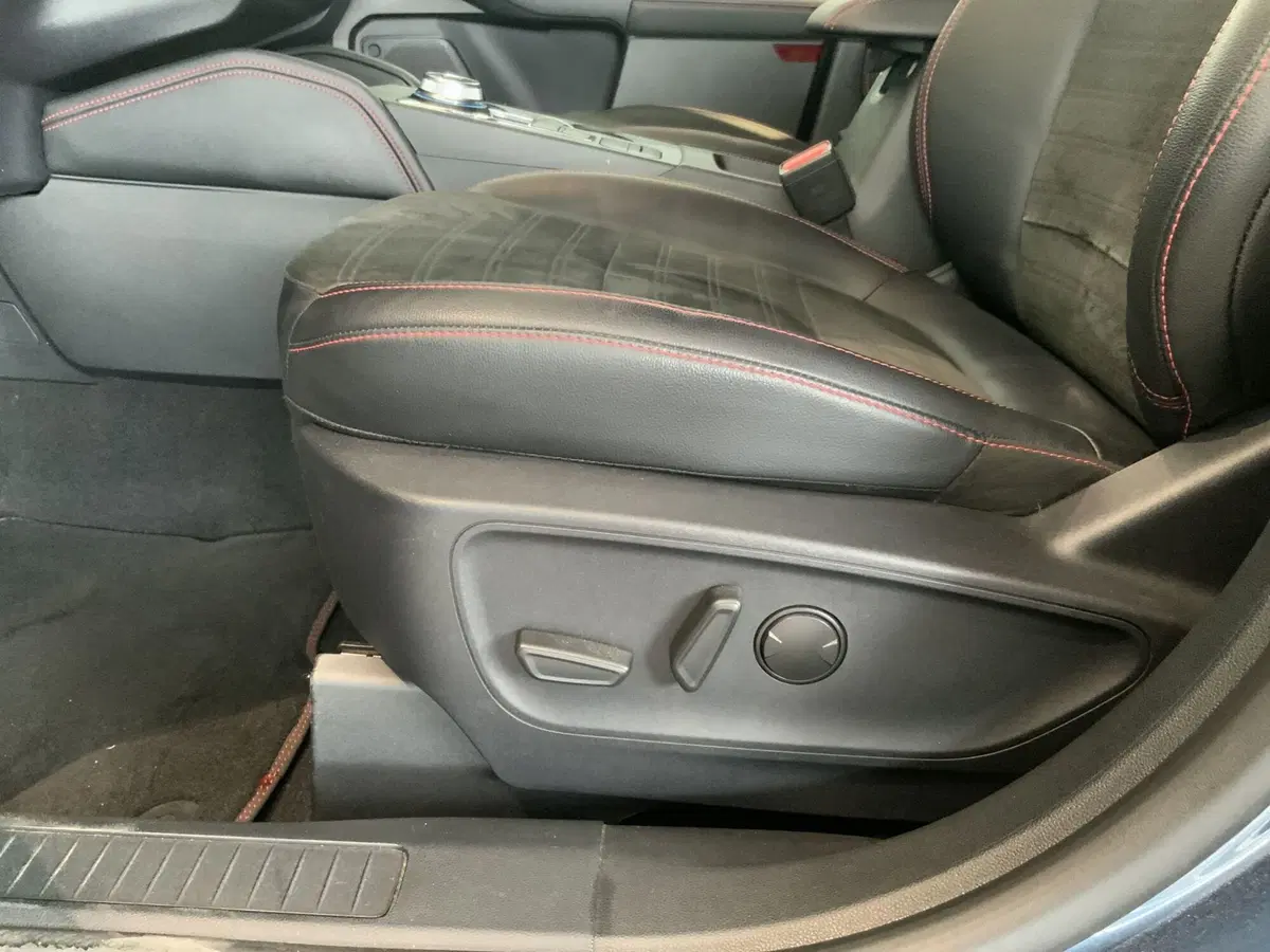 Ford Kuga usata a Vercelli (7)