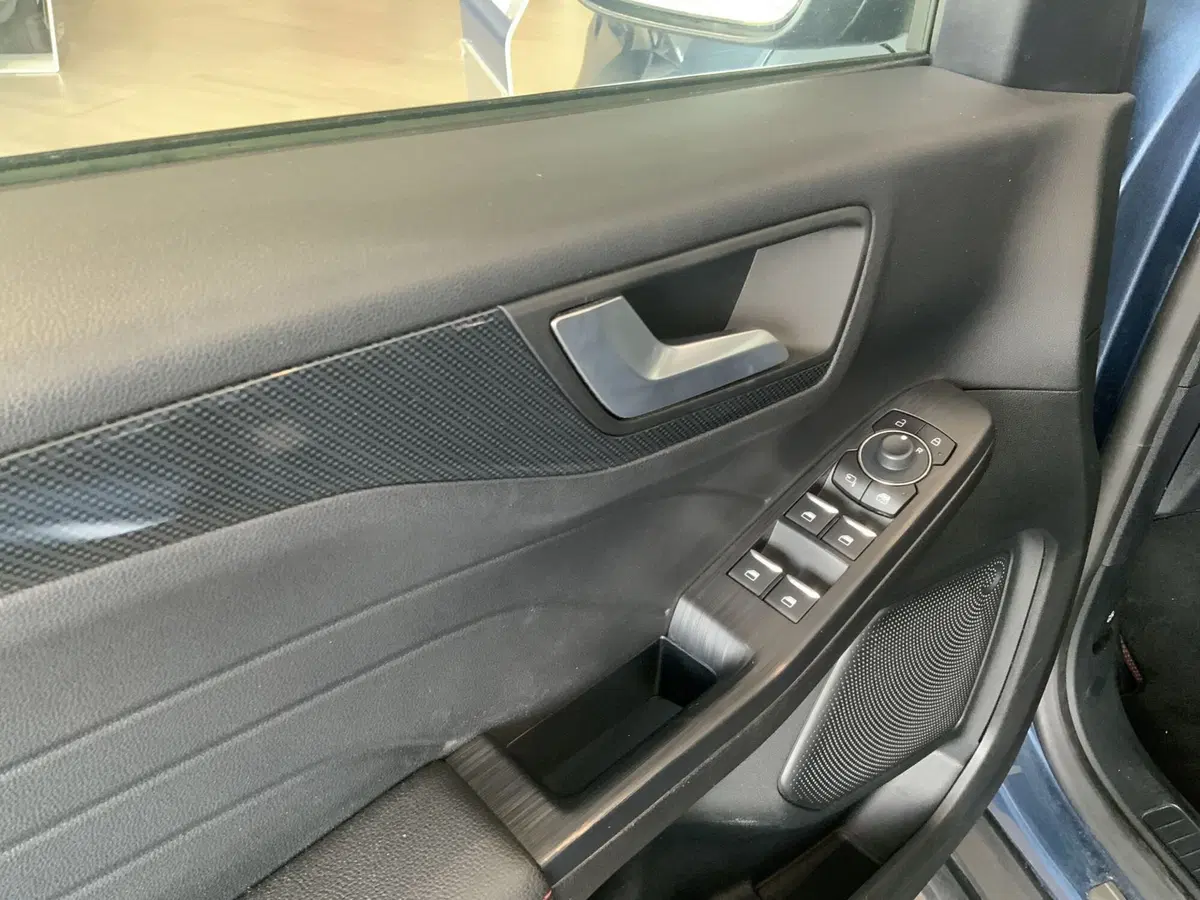 Ford Kuga usata a Vercelli (9)