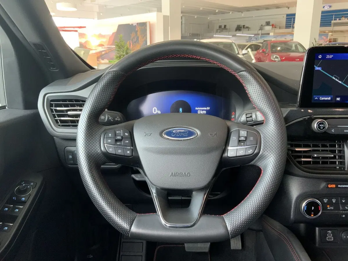 Ford Kuga usata a Vercelli (11)