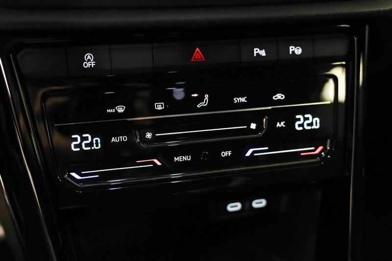 Volkswagen T-Roc usata a Varese (17)