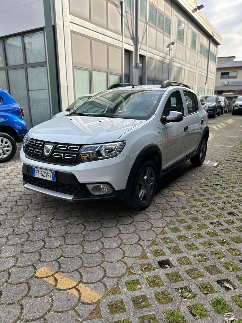 Dacia Sandero usata a Firenze (3)