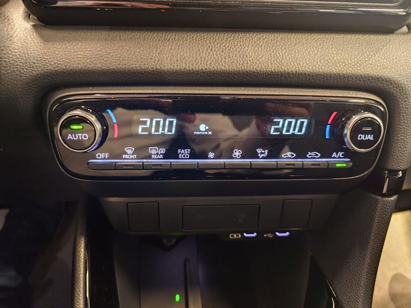 Toyota Yaris usata a Milano (19)