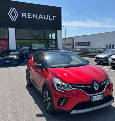 Renault Captur Full Hybrid E-Tech 145 CV Intens del 2023 usata a Guidonia Montecelio