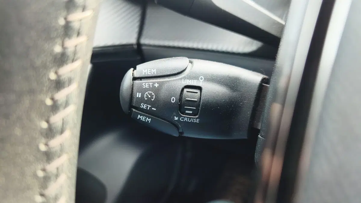 Peugeot 2008 usata a Firenze (18)