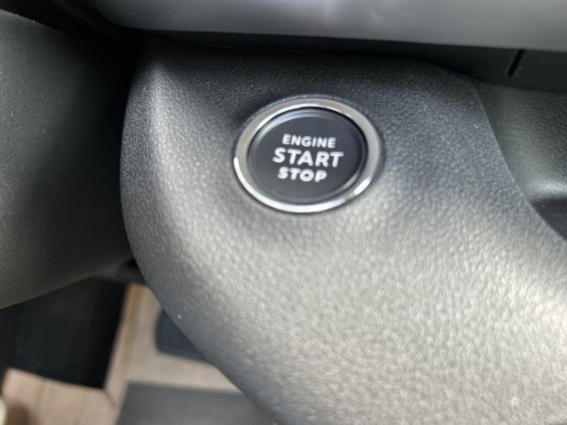 Jeep Avenger nuova a Cuneo (17)