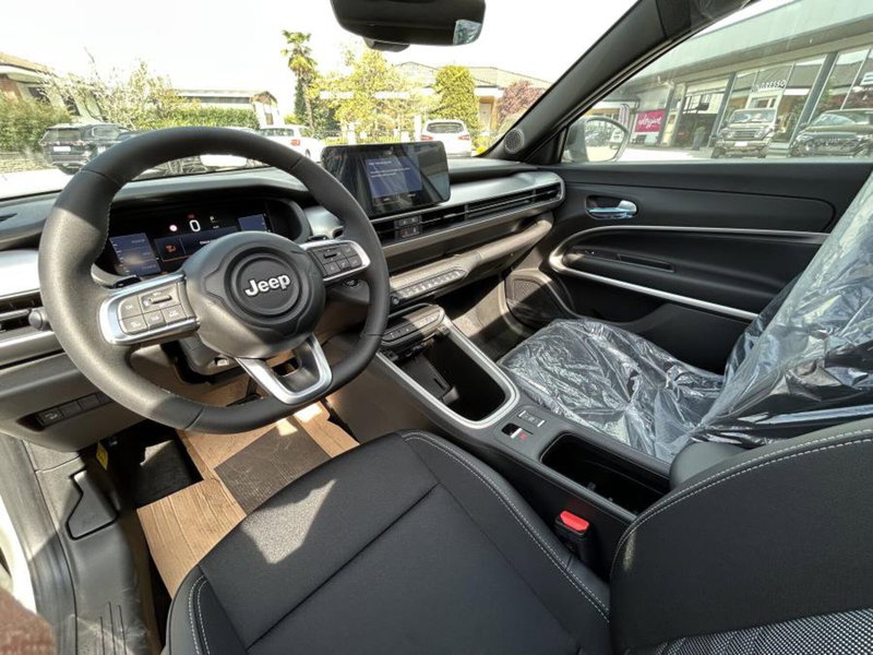 Jeep Avenger nuova a Cuneo (8)