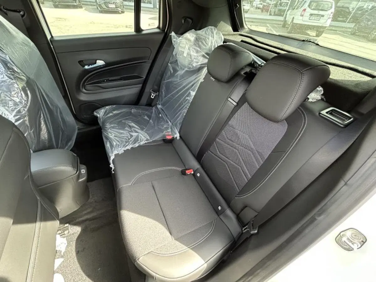 Jeep Avenger nuova a Cuneo (9)