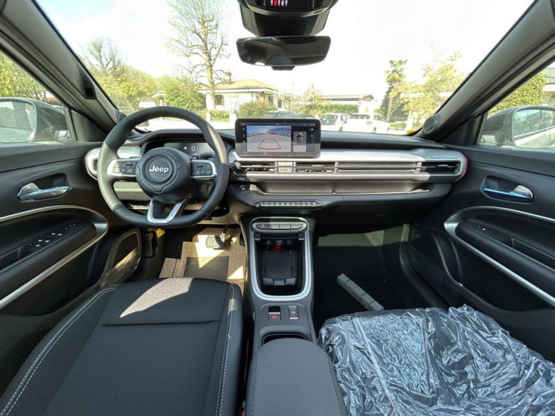 Jeep Avenger nuova a Cuneo (7)