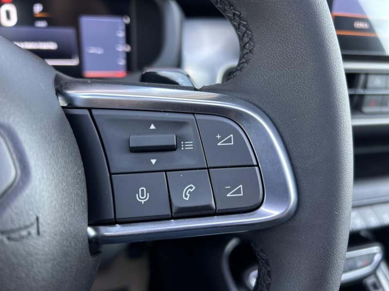 Jeep Avenger nuova a Cuneo (18)