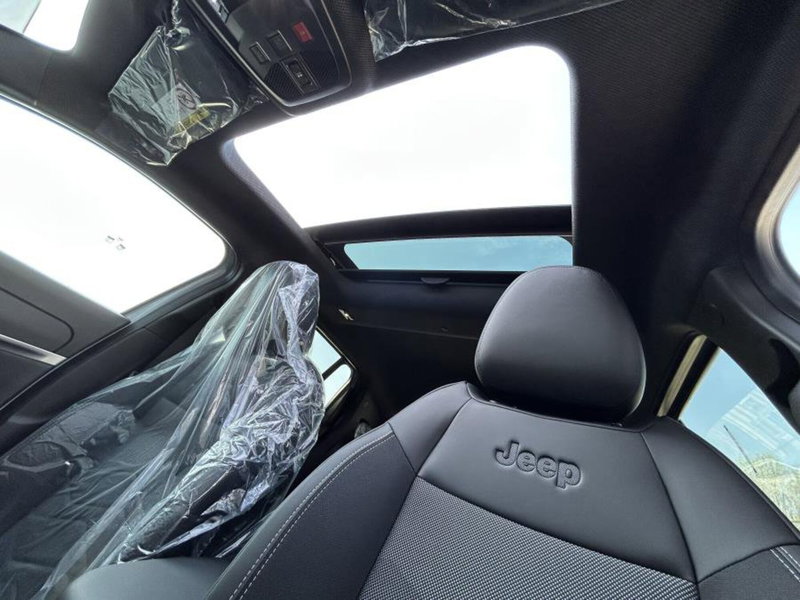 Jeep Avenger nuova a Cuneo (9)