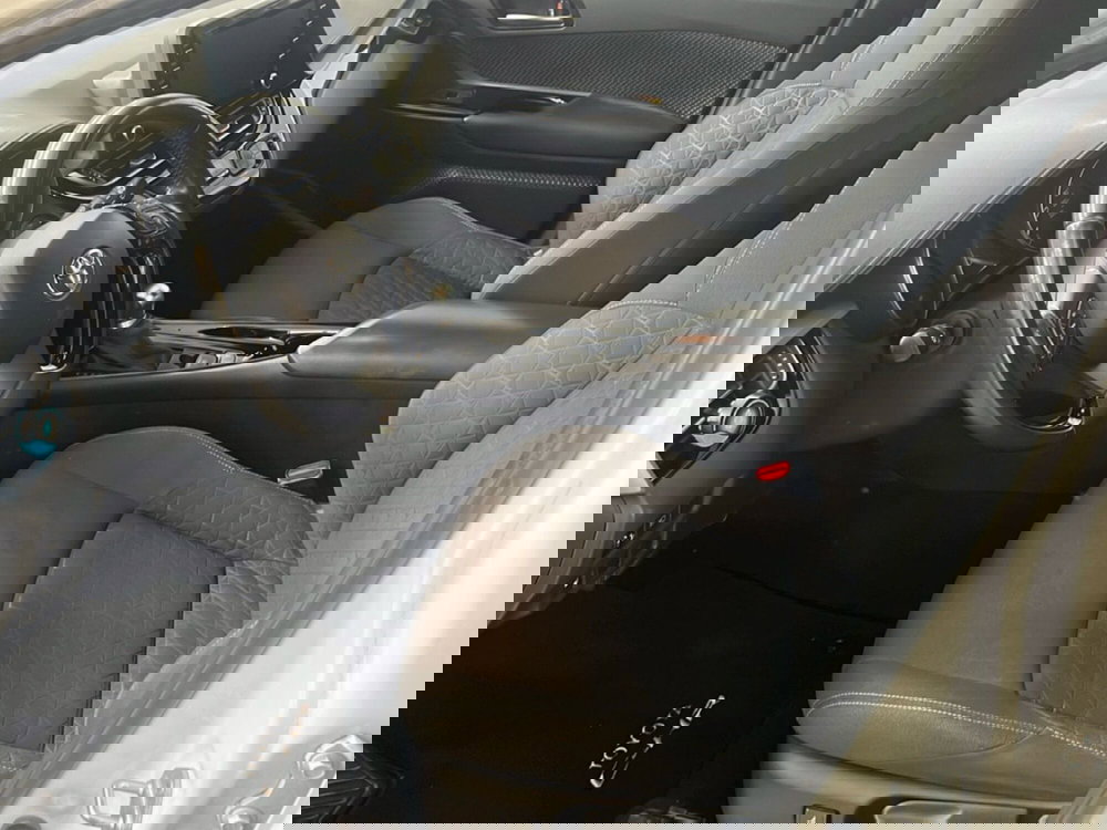 Toyota Toyota C-HR usata a Vicenza (10)