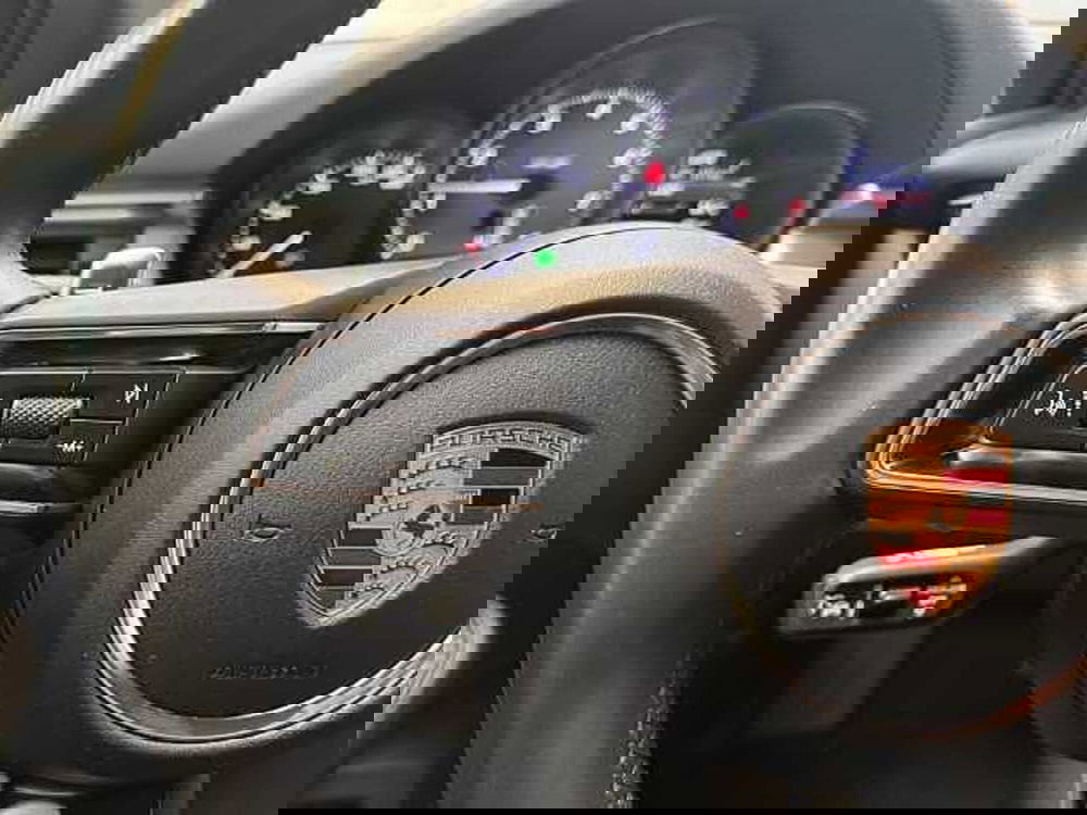 Porsche Macan usata a Milano (17)