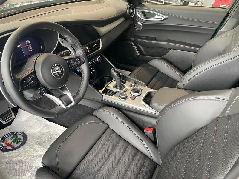 Alfa Romeo Giulia usata a Ancona (11)