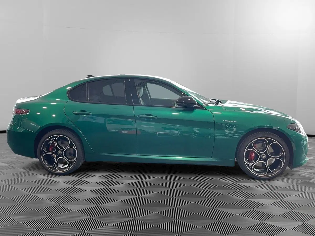 Alfa Romeo Giulia usata a Ancona (4)