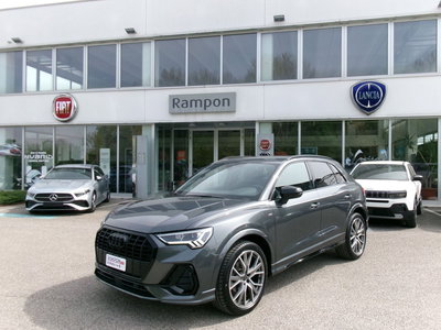Audi Q3 35 2.0 tdi Identity Black s-tronic del 2025 usata a San Dona' Di Piave