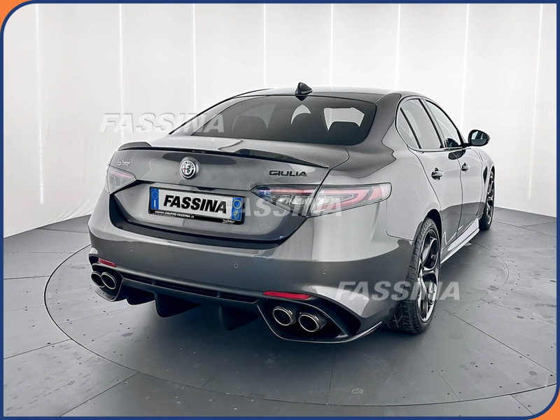 Alfa Romeo Giulia usata a Milano (6)