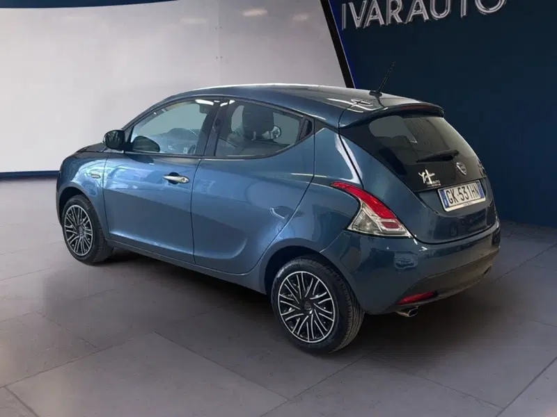 Lancia Ypsilon usata a Arezzo (3)