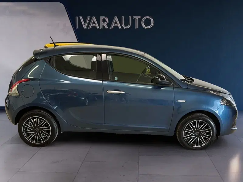 Lancia Ypsilon usata a Arezzo (7)