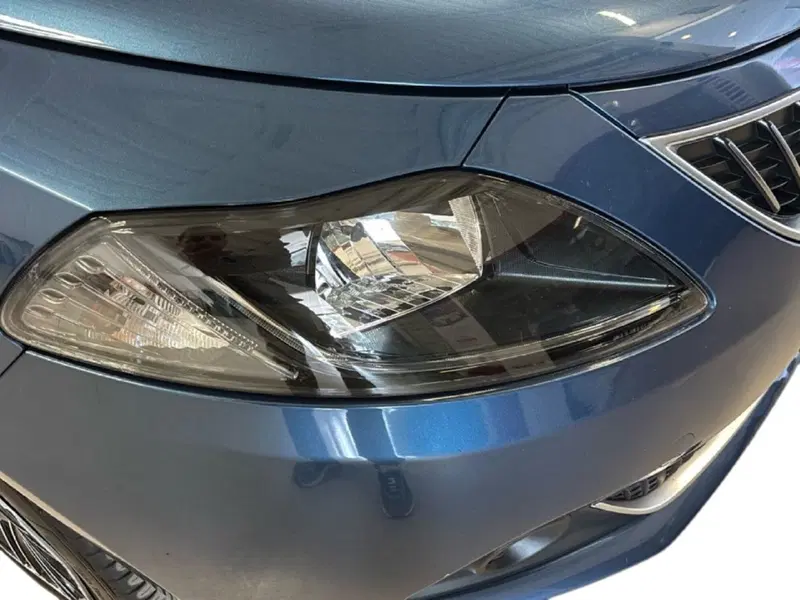 Lancia Ypsilon usata a Arezzo (9)