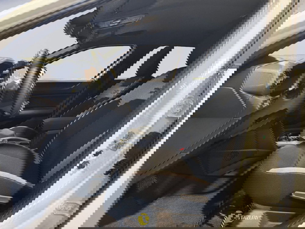 Dacia Duster usata a Milano (10)