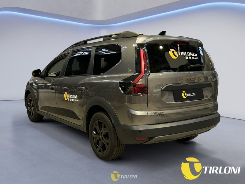 Dacia Jogger usata a Milano (2)