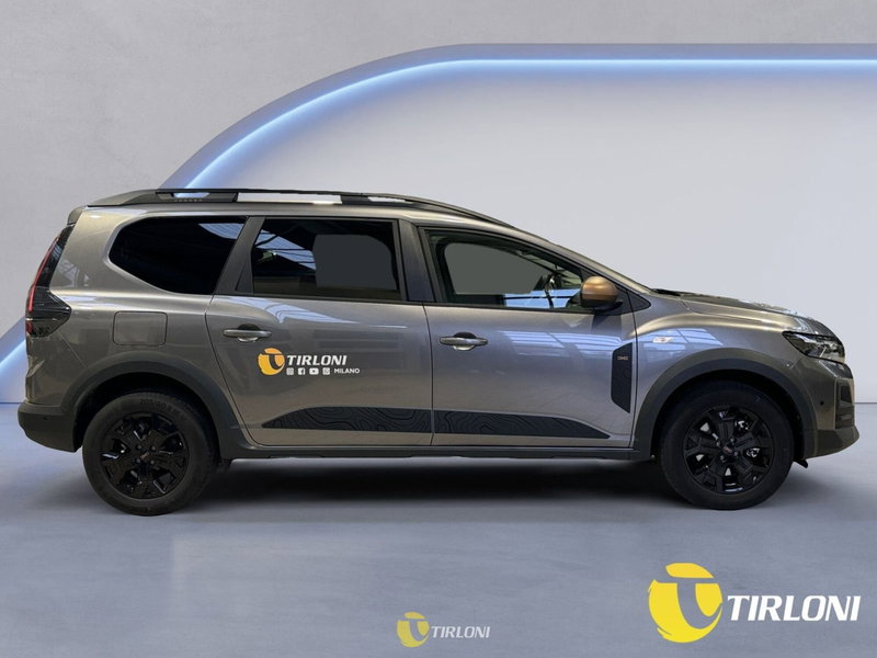 Dacia Jogger usata a Milano (8)